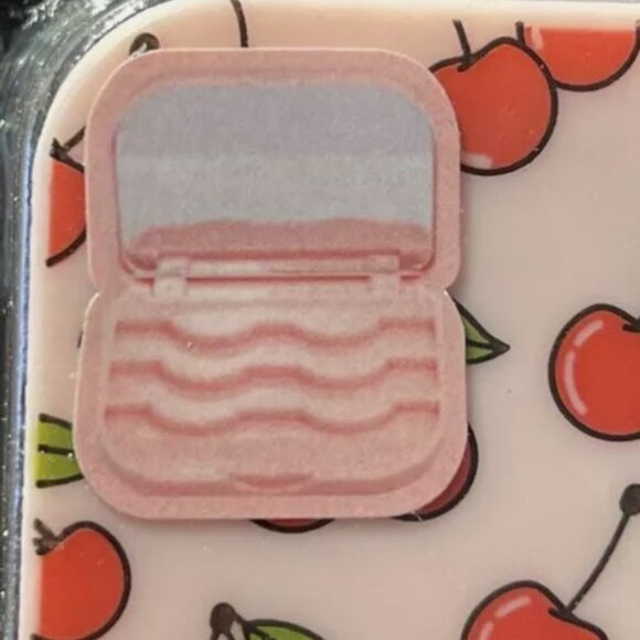 Sassy + Chic Eyelash Case with Mirror - Picture 3 of 3